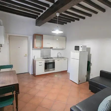 Beautiful Center - Posti Auto Privati Prenotabili * Parma