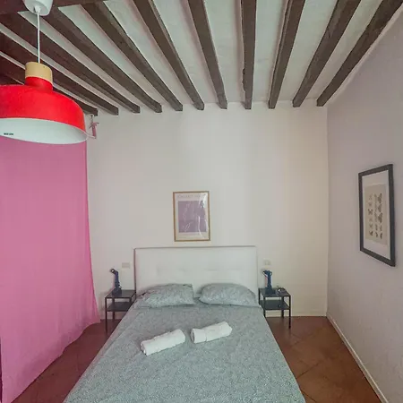 Apartmán Beautiful Center - Posti Auto Privati Prenotabili