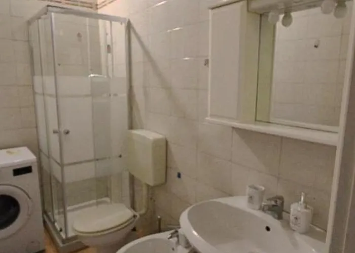 Apartment Beautiful Center - Posti Auto Privati Prenotabili *