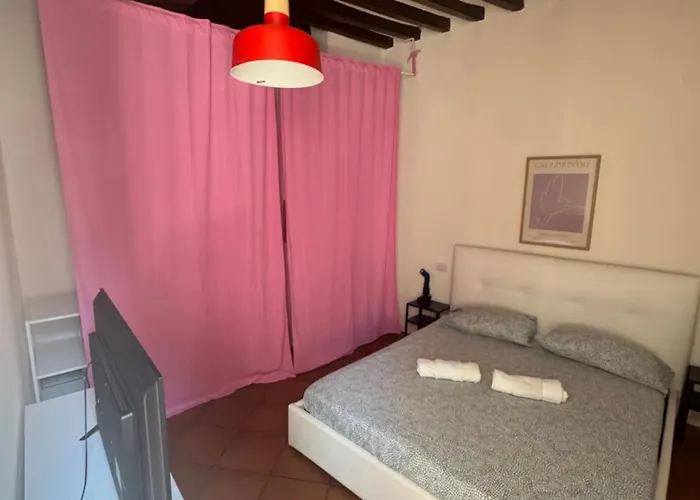 Beautiful Center - Posti Auto Privati Prenotabili Parma